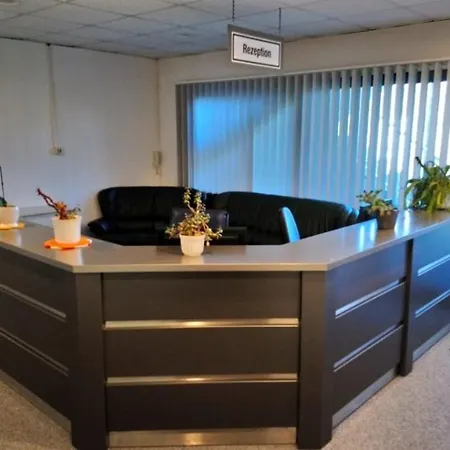 3-4 Bett Zimmer Mit Gemeinschaftsbad44 Appartement Elmenhorst/Lichtenhagen